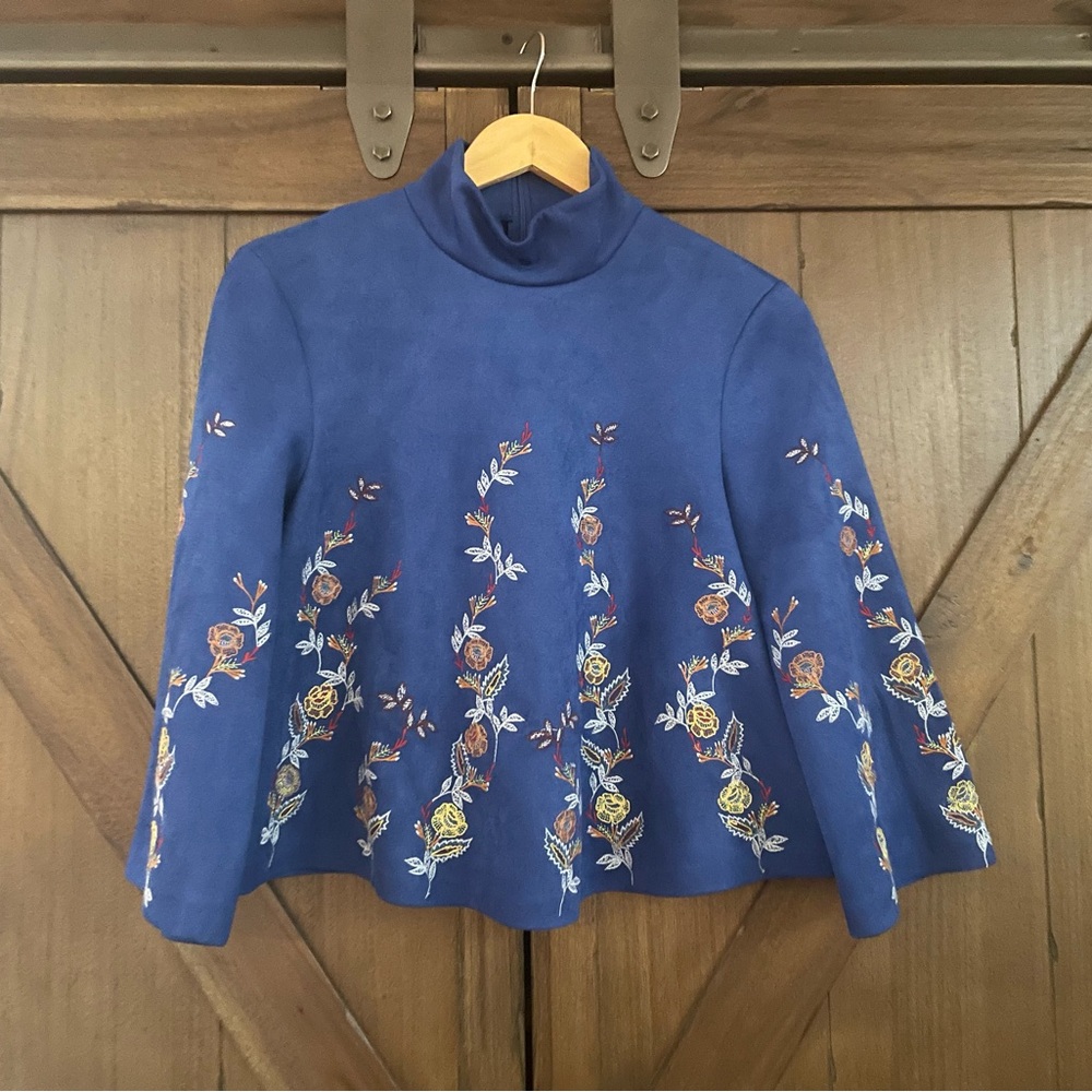 Women’s Zara Blue Suede Floral Embroidered Top